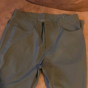 Old Navy Men's Activewear Work Tech Pants Green